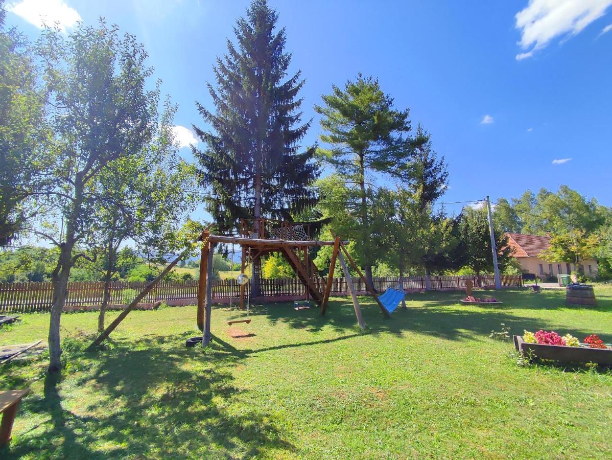 Apartments Eco Forest Resort Rakovica Exterior photo