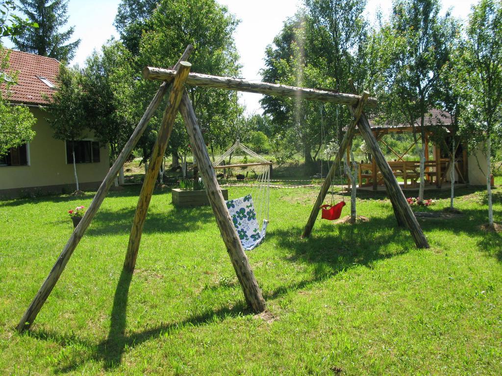 Apartments Eco Forest Resort Rakovica Exterior photo